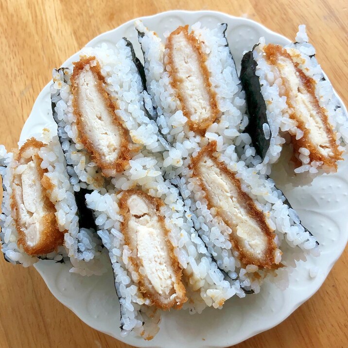 チキンカツのご飯サンドおにぎり